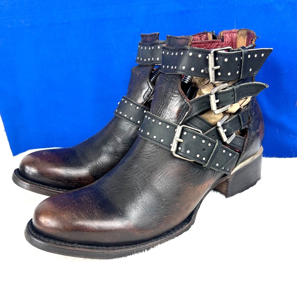 Like NEW |•FREEBIRD BY STEVEN•| BELGIUM Studded Strappy Ankle Booties Black Sz 9